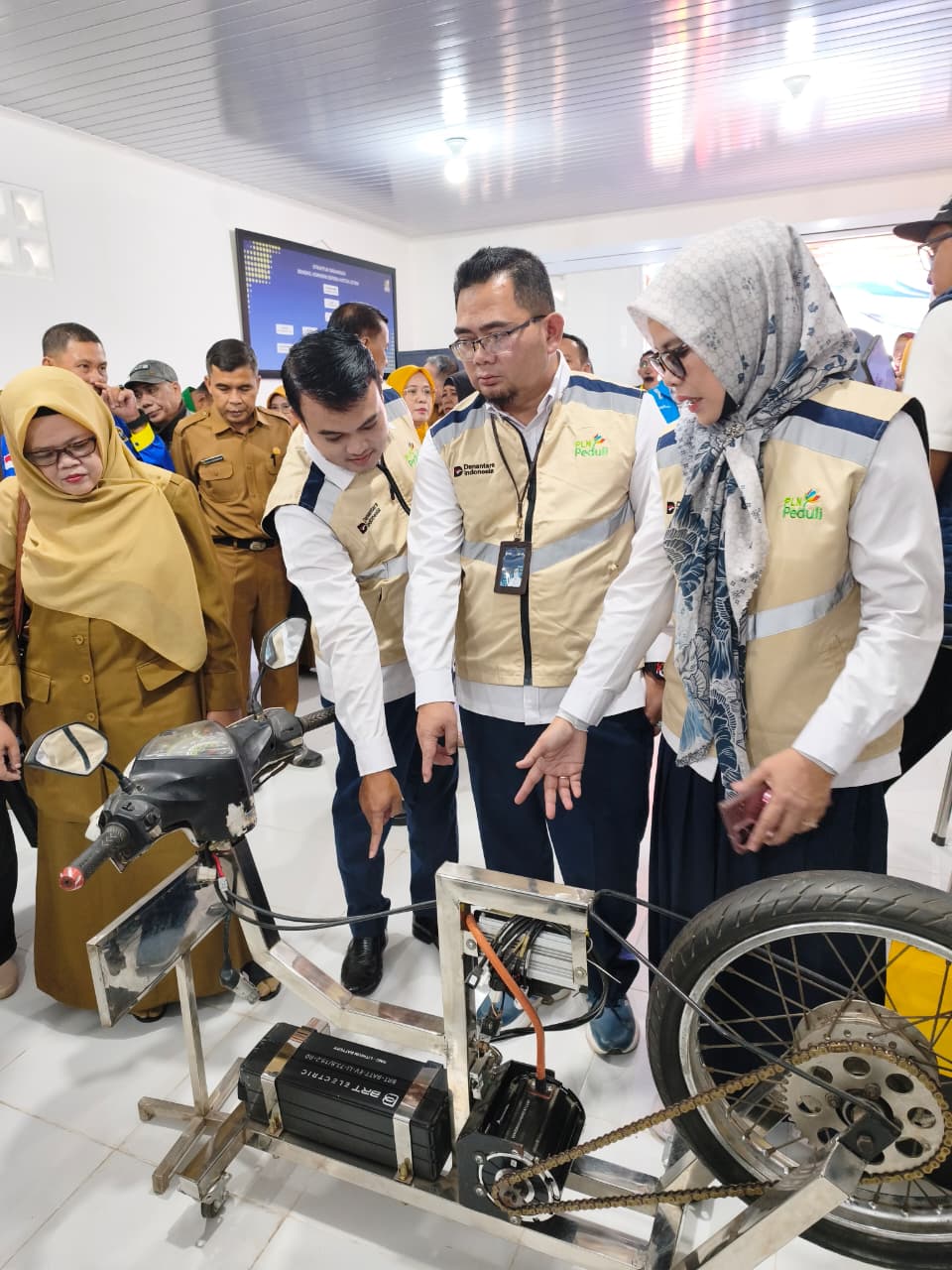 PLN UID S2JB Resmikan Bengkel Konversi Motor Listrik Pertama di Provinsi Sumatera Selatan