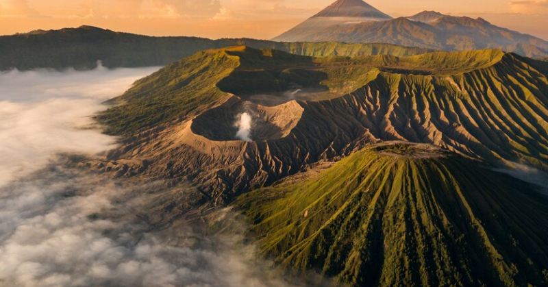 Status Waspada! Pemkab Karo Himbau Wisatawan Hindari Kawasan Gunung Sinabung