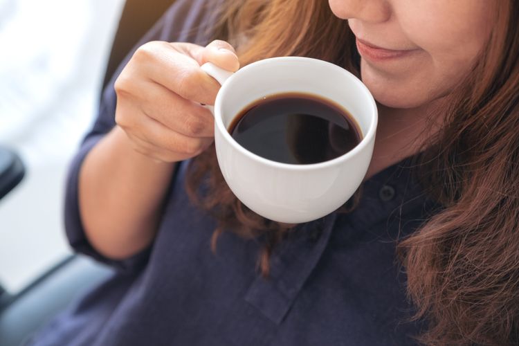 Kopi Hitam atau Teh Hitam: Mana yang Lebih Efektif untuk Menurunkan Berat Badan?