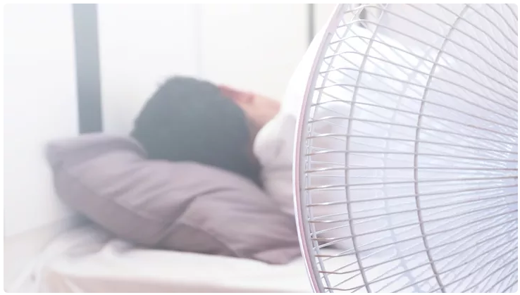 7 Bahaya Tidur dengan mengunakan Kipas Angin, Berikut Apa saja?