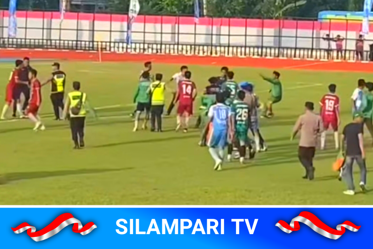 Pertandingan Final Porprov XV Sumsel Berakhir Ricuh, Palembang Kalahkan Lubuklinggau 1-0.