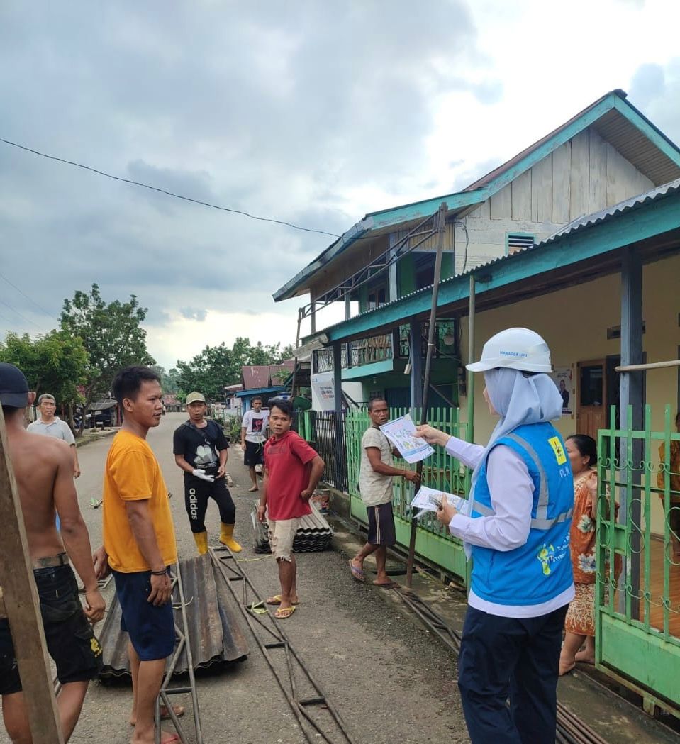 Jelang Agustusan, PLN UP3 Lubuklinggau Himbau Warga Tak Pasang Umbul-umbul Dekat Jaringan Listrik