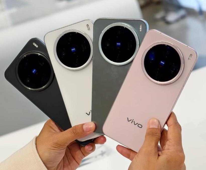 Bocoran Vivo X300 Ultra, Smartphone Pertama di Dunia dengan Dual Kamera 200MP