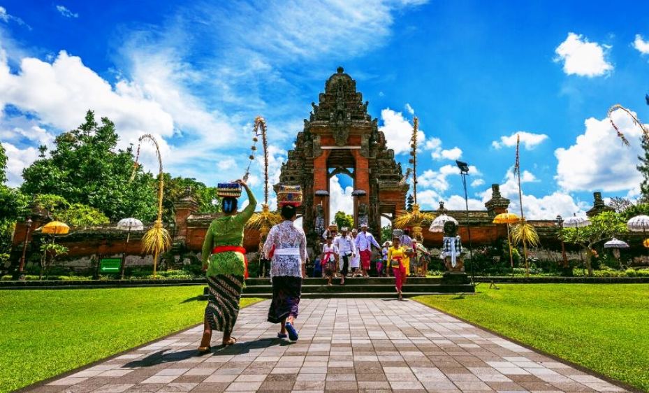 Wow! Inilah 5 Budaya yang Paling Terkenal di Indonesia Warisan Turun Temurun