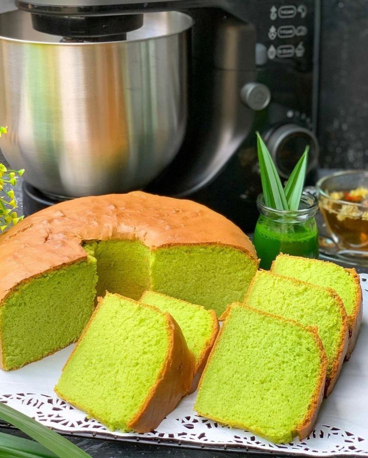 Resep Bolu Pandan Panggang 4 Telur yang Lembut dan Wangi