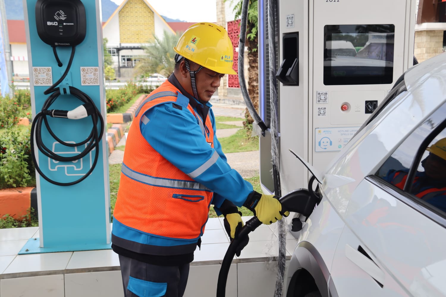 39 Unit SPKLU PLN di Sepanjang Tol Trans Sumatra Siaga Layani Pemudik, Ini Titik Lokasinya