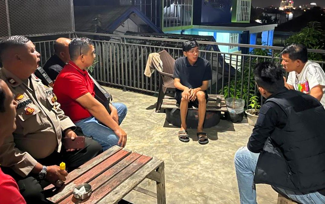 Cemburu Buta, Anggi Rayu Pacar Sesama Jenis Minum 'Obat Kuat' Berisi Sianida: Tewas di Tempat