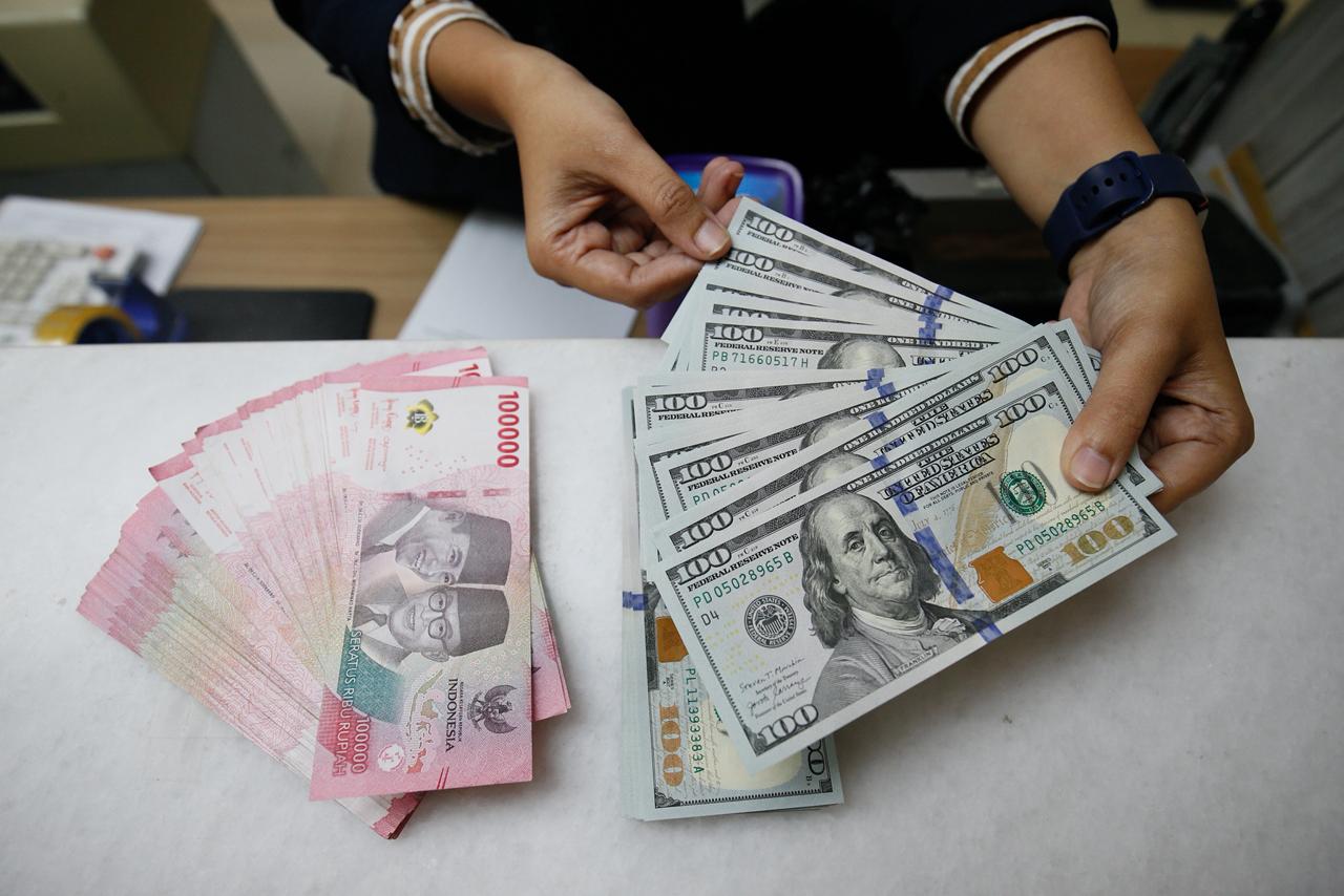 DPR Desak Bank Indonesia Stabilkan Rupiah ke Level Rp16.500 per Dolar AS