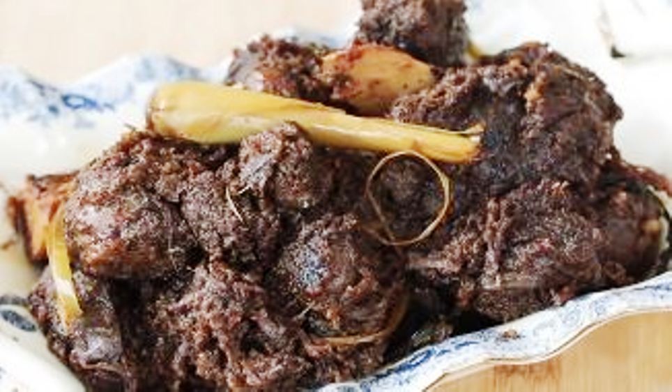 Resep Rendang Daging Hitam Pekat, Lezatnya Bikin Selera Makan