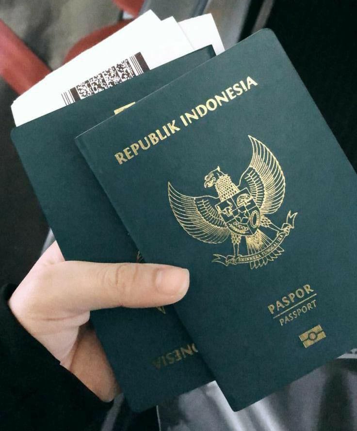 3 Warna dan Makna Paspor Indonesia yang Menarik Untuk Diketahui