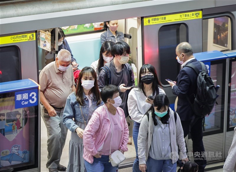 Kasus COVID-19 di Taiwan Melonjak, Tembus Status Epidemi dan Didominasi Lansia
