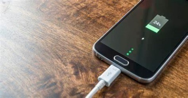 Benarkah Cas HP Cukup Sampai 80 Persen? Ini Cara Menjaga Kesehatan Baterai Agar Awet