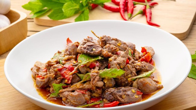 Resep Ampela Masak Tomat Asam Gurih, Cocok untuk Lauk Makan Siang!