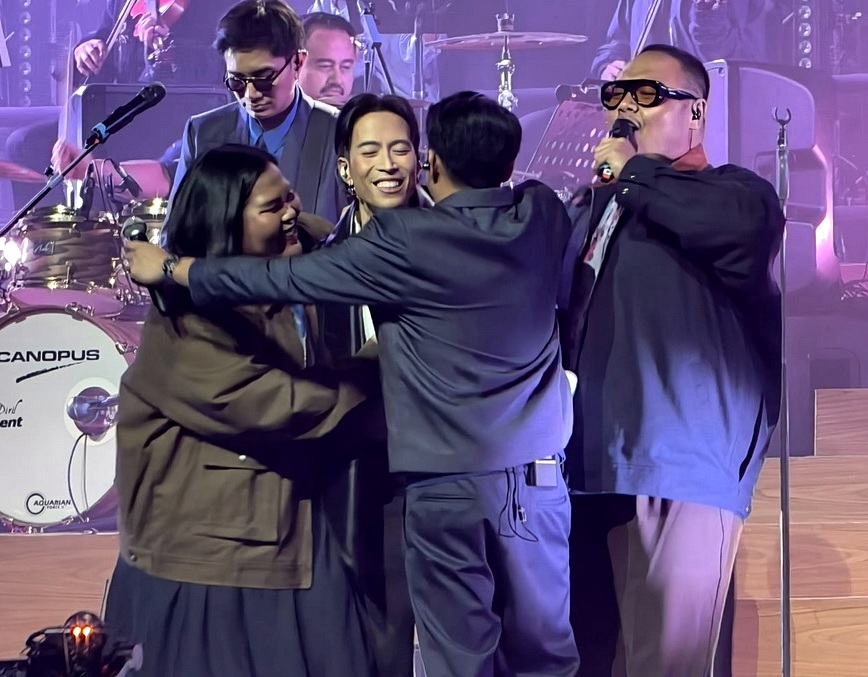 Konser Laleilmanino di Istora Senayan Pecah! Vidi Aldiano Bikin Penonton Baper