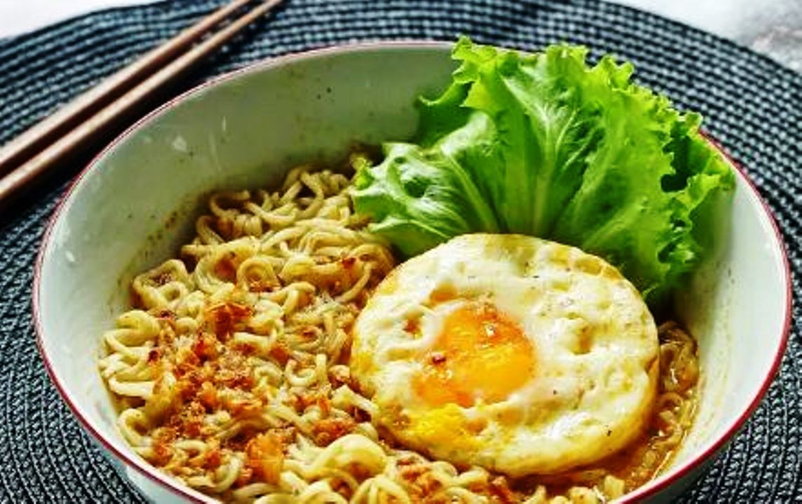 Resep Mie Goreng Telur Ceplok Sedikit Kuah: Menu Makan Malam yang Mantap