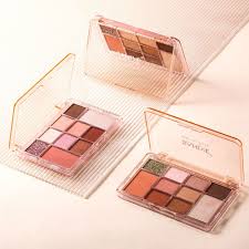 3 Rekomendasi Eyeshadow Palette dari Brand Lokal