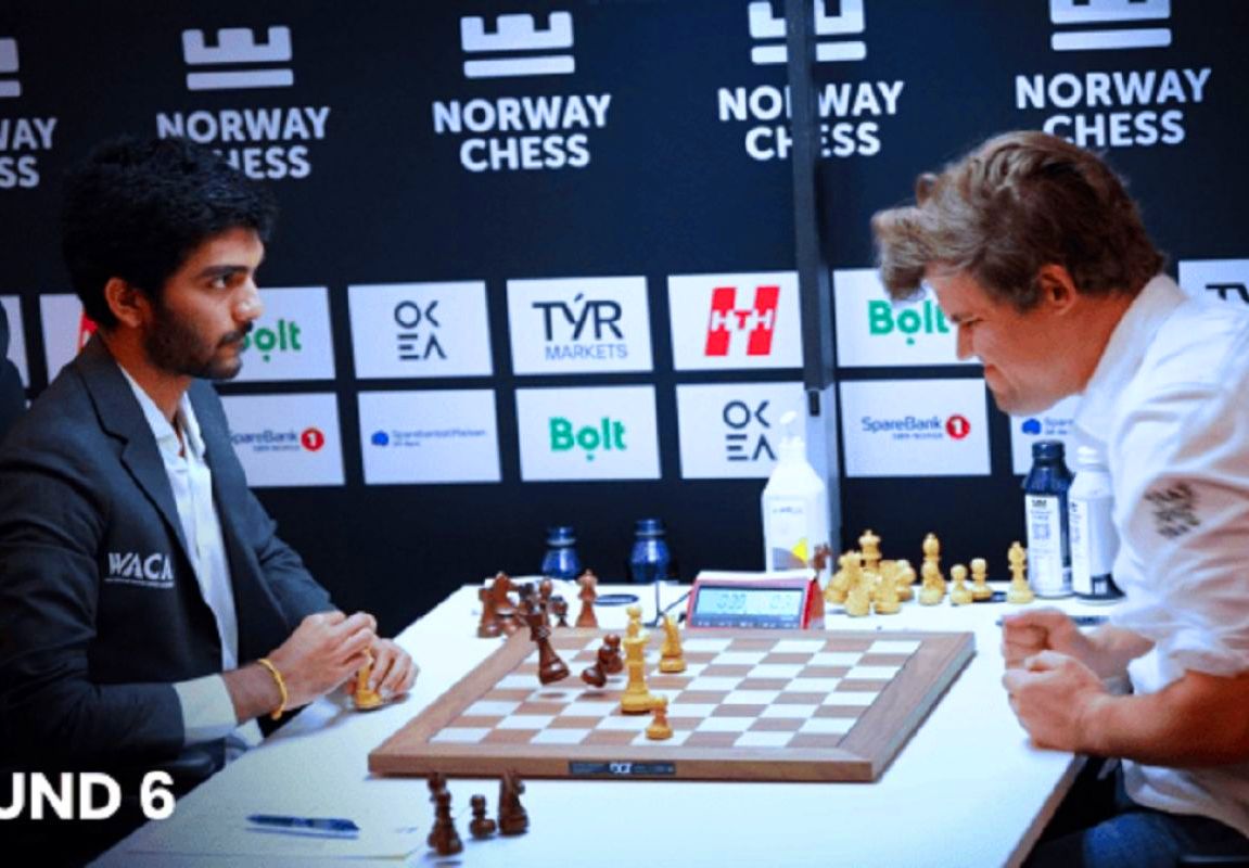 Magnus Carlsen Gebrak Meja Usai Kalah dari Gukesh Dommaraju di Norway Chess 2025