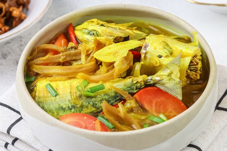 Resep Ikan Bandeng Bumbu Kuning Tanpa Santan: Hidangan Lezat Rendah Kalori