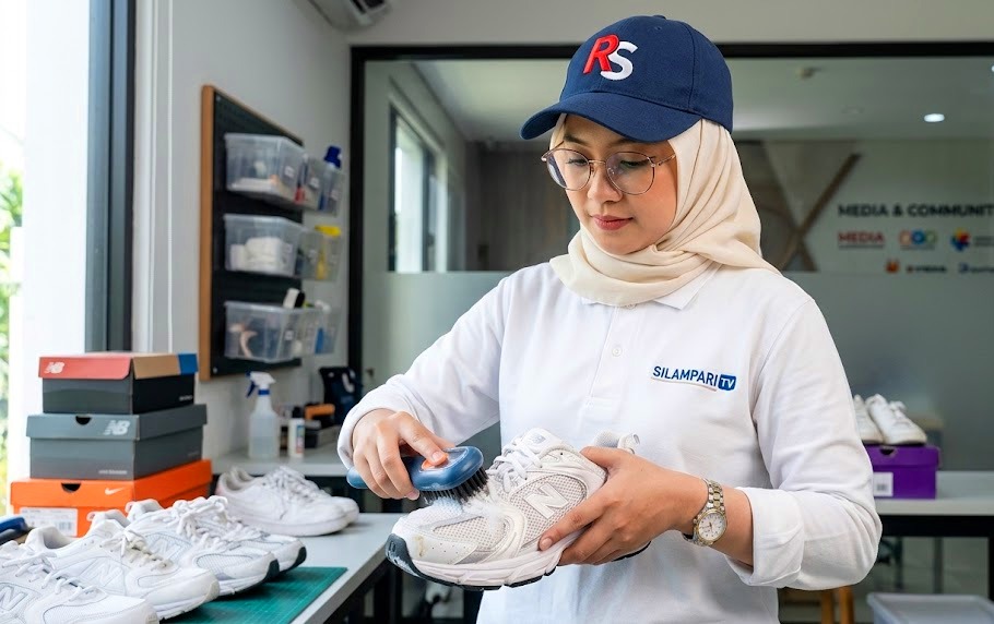 5 Cara Membersihkan Sepatu Putih agar Tetap Bersih dan Tidak Menguning