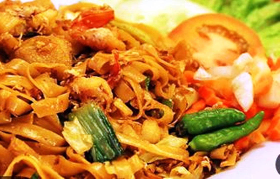 Resep Kwetiau Goreng Pedas Sederhana dan Lezat, Buatnya Mudah