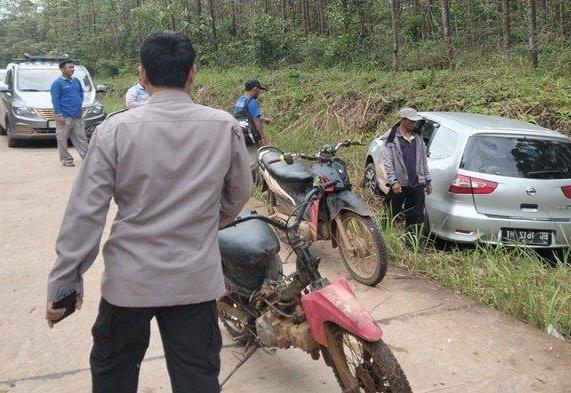 Adu Kambing di Muara Lakitan, Honda Win vs Nissan Livina, Satu Orang Meninggal