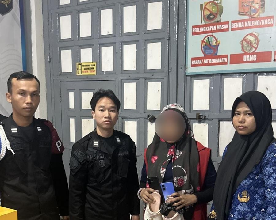 Sigap dan Cermat, Petugas P2U Lapas Narkotika Muara Beliti Gagalkan Penyelundupan 2 Handphone oleh Tahanan