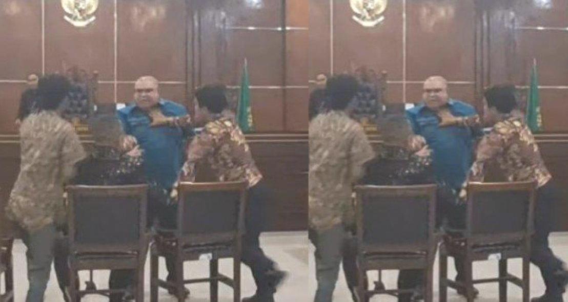 Sidang Kasus Pencemaran Nama Baik Hotman Paris Vs Razman Nasution Ricuh, Hakim Skors Sidang