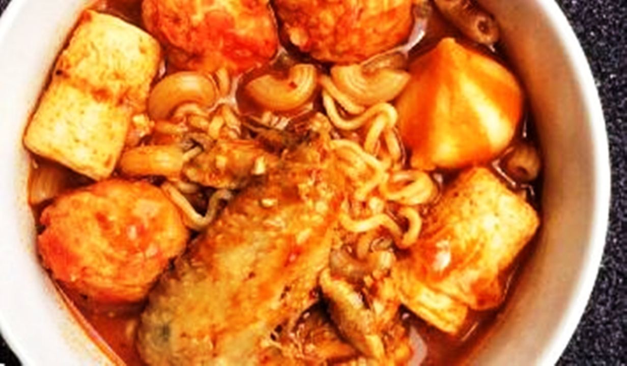 Resep Seblak Sayap Ayam Kuah Pedas Manis, Santapan Mantap Untuk Bersantai