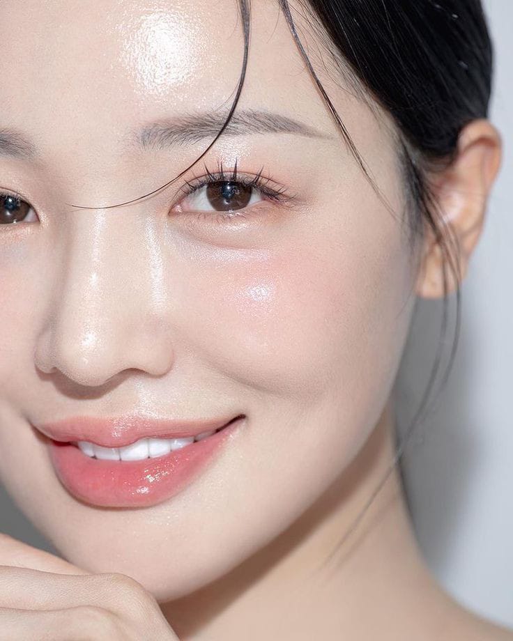 7 Kesalahan Memakai Skincare yang Bikin Kulit Gagal Glowing 