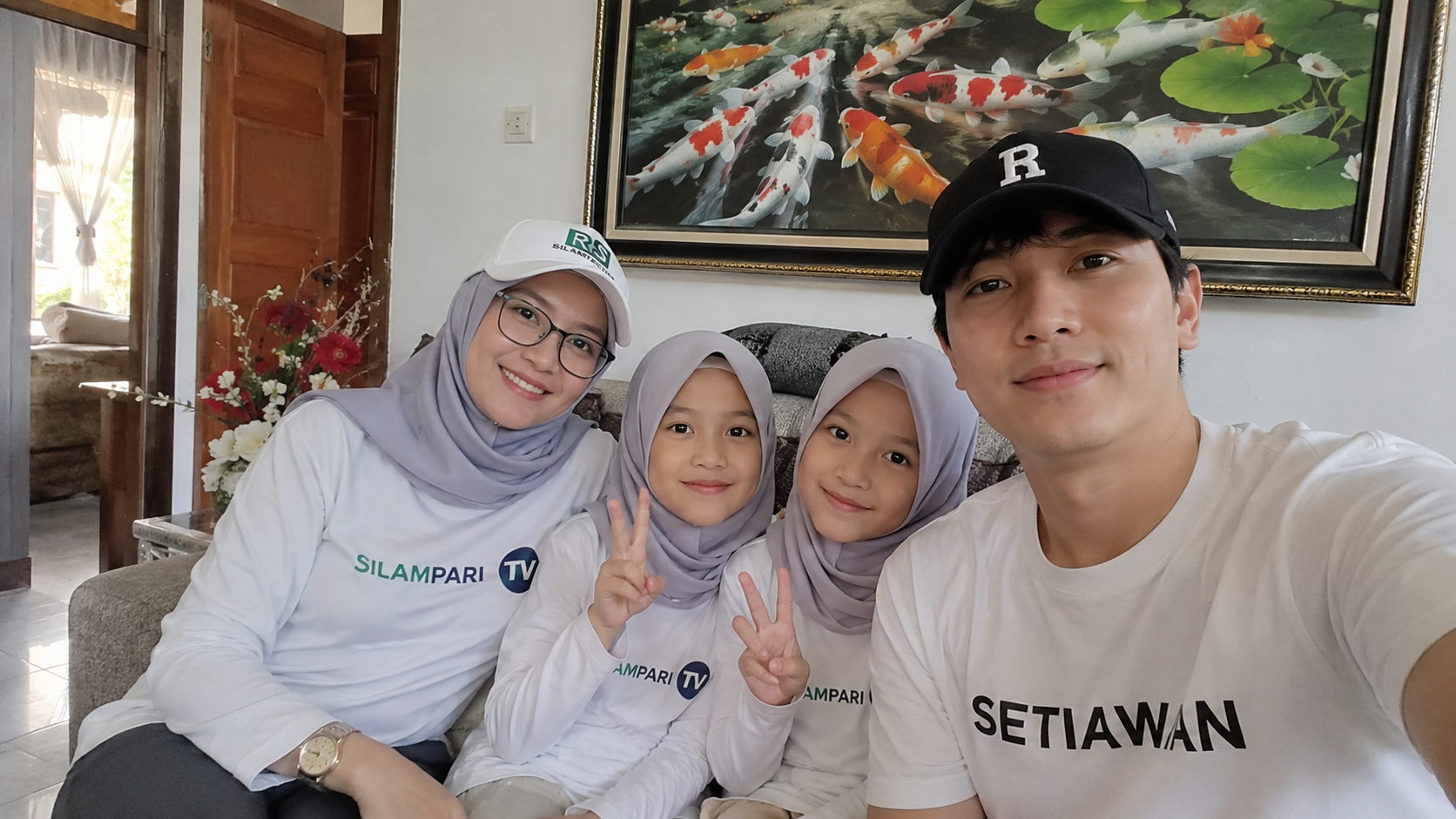 8 Lukisan yang Cocok Dipajang di Rumah Agar Terasa Lebih Hoki dan Harmonis