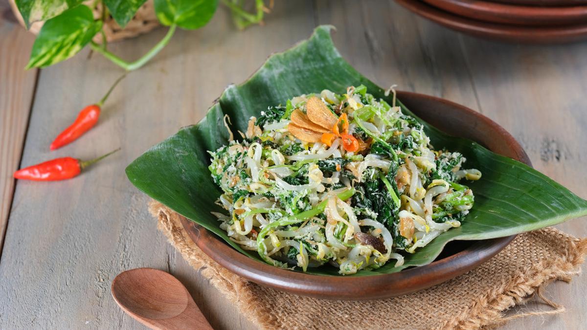 Resep Urap Sayuran Berbumbu Pedas Manis Buat Makan Siang