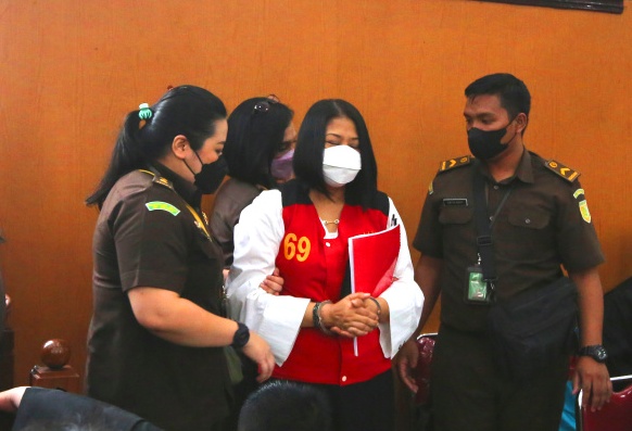 Putri Candrawathi Dapat Remisi 9 Bulan di HUT RI ke-80, Aktif Donor Darah Hingga Rajut Tas.