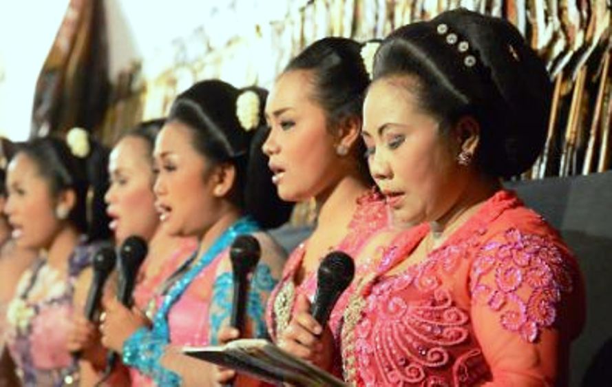 Mengenal Tradisi Macapatan sebagai Warisan Budaya Takbenda Indonesia: Memahami Nilai dan Keunikan