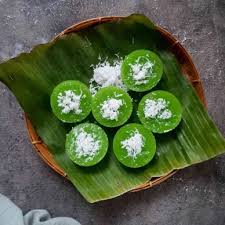 Resep Kue Lumpang Pandan yang Lembut dan Bentuknya Berlesung