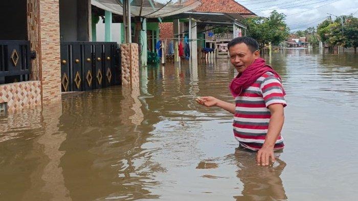 Banjir di Desa Lubuk Pandan Belum Surut, Warga Butuh Bantuan Sembako dan Air Bersih