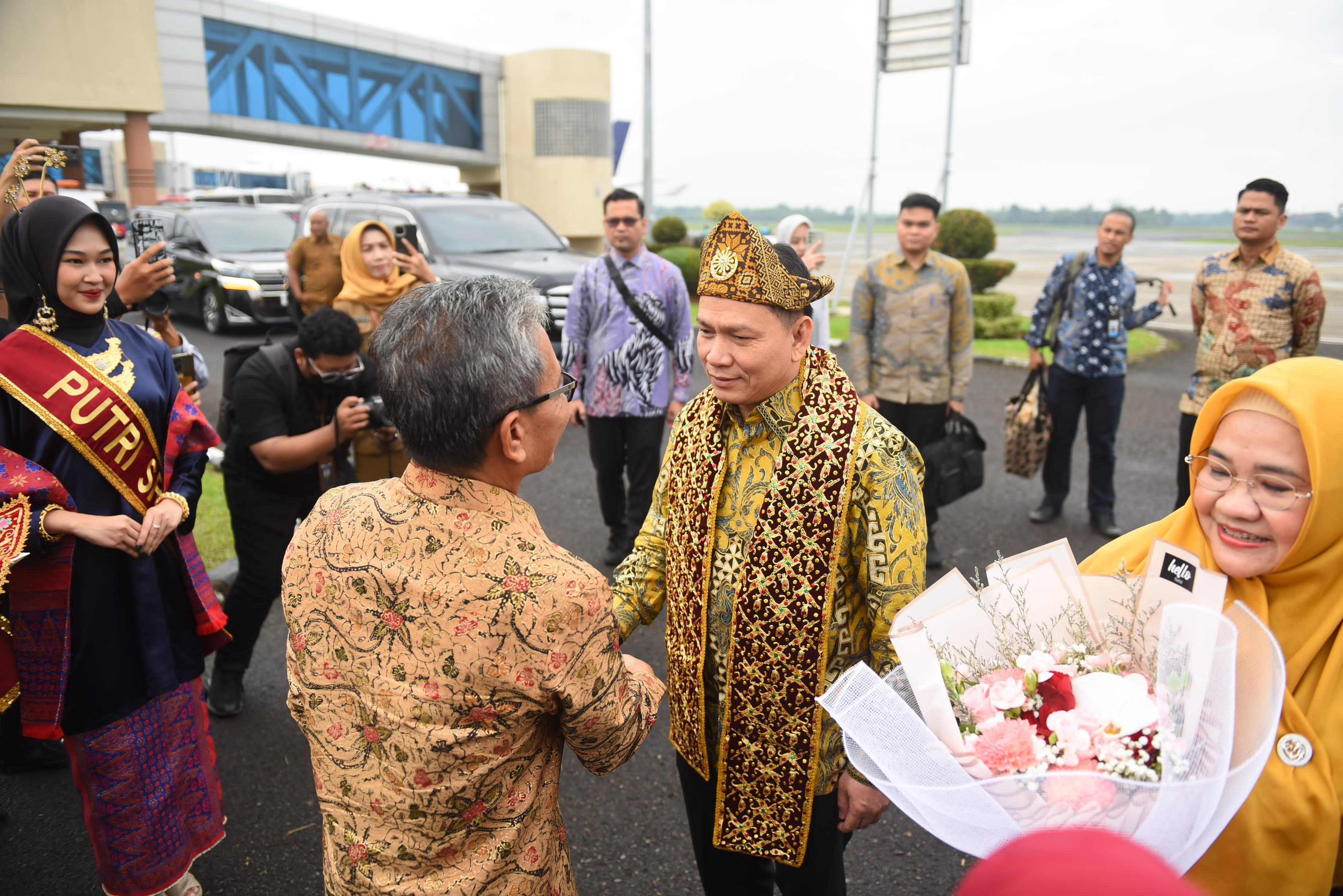 Lulusan Universitas Andalas, Pj Gubernur Sumsel Elen Setiadi yang Baru Dilantik Mendagri Disambut Hangat