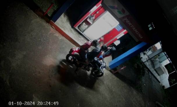 Viral! Dua Pria kabur Setelah Isi BBM di Pertashop Jogo Boyo Lubuklinggau, Tak Bayar Terekam CCTV