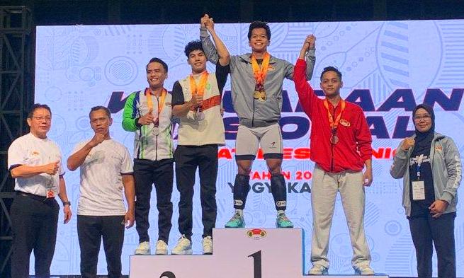 Sumsel Raih 3 Emas di Kejurnas Senior Angkat Besi 2025, Martalena Jadi Bintang