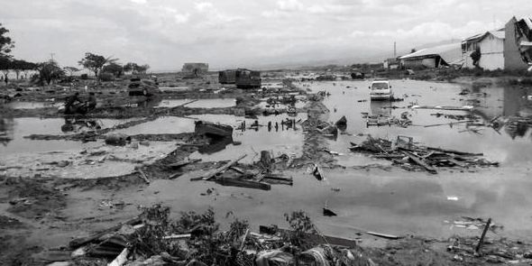 Tsunami 100 Meter Hantam Ambon, Kesaksian Warga Tahun 1674: “Langit Gelap, Laut Menelan Daratan