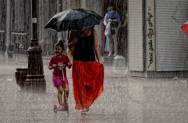 7 Cara Ampuh Menjaga Kesehatan Anak di Musim Hujan: Tetap Sehat, Aktif, dan Terlindungi!  