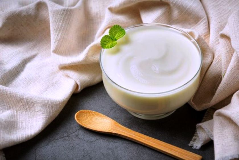 Mengenal Dadih, Yogurt Tradisional yang Terbuat dari Susu Kerbau Difermentasi