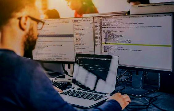 10  Jurusan Kuliah dengan Peluang Kerja Besar dan Gaji Tinggi di Masa Depan