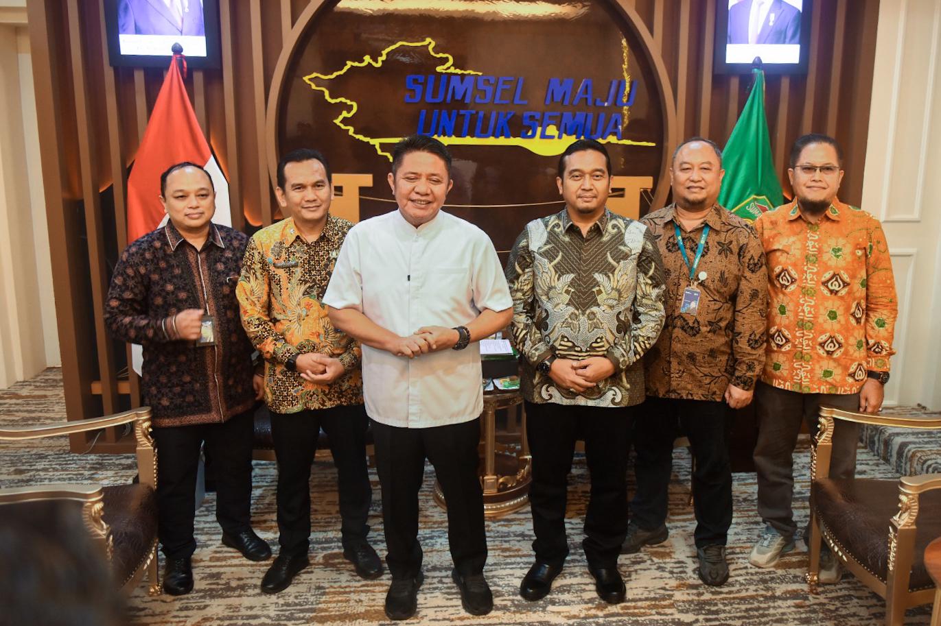 PLN Ajak Gubernur Sumsel Semarakkan Kota Palembang Lewat PLN Mobile Color Run 2025