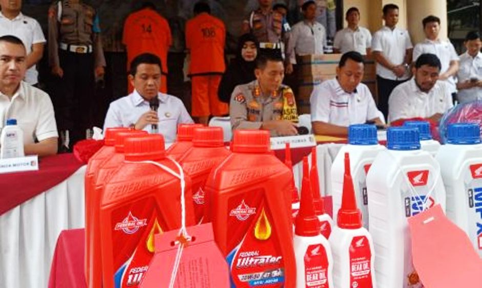 Parah! Pembuatan Oli Palsu di Banten dengan Merek Terkenal Hingga Raup Omzet 5,2 M, Polisi Amankan Pelaku