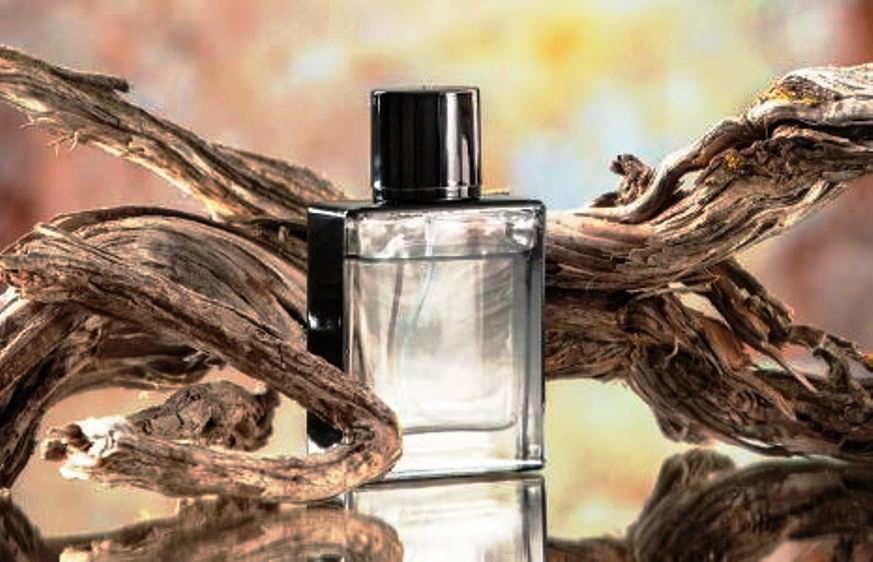 Ini dia 8 Rekomendasi Parfum Pria yang Banyak Dicari