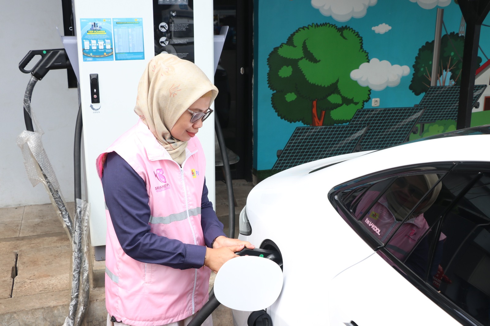 Begini Kisah Srikandi PLN Siaga Sepanjang Arus Mudik & Balik Lebaran