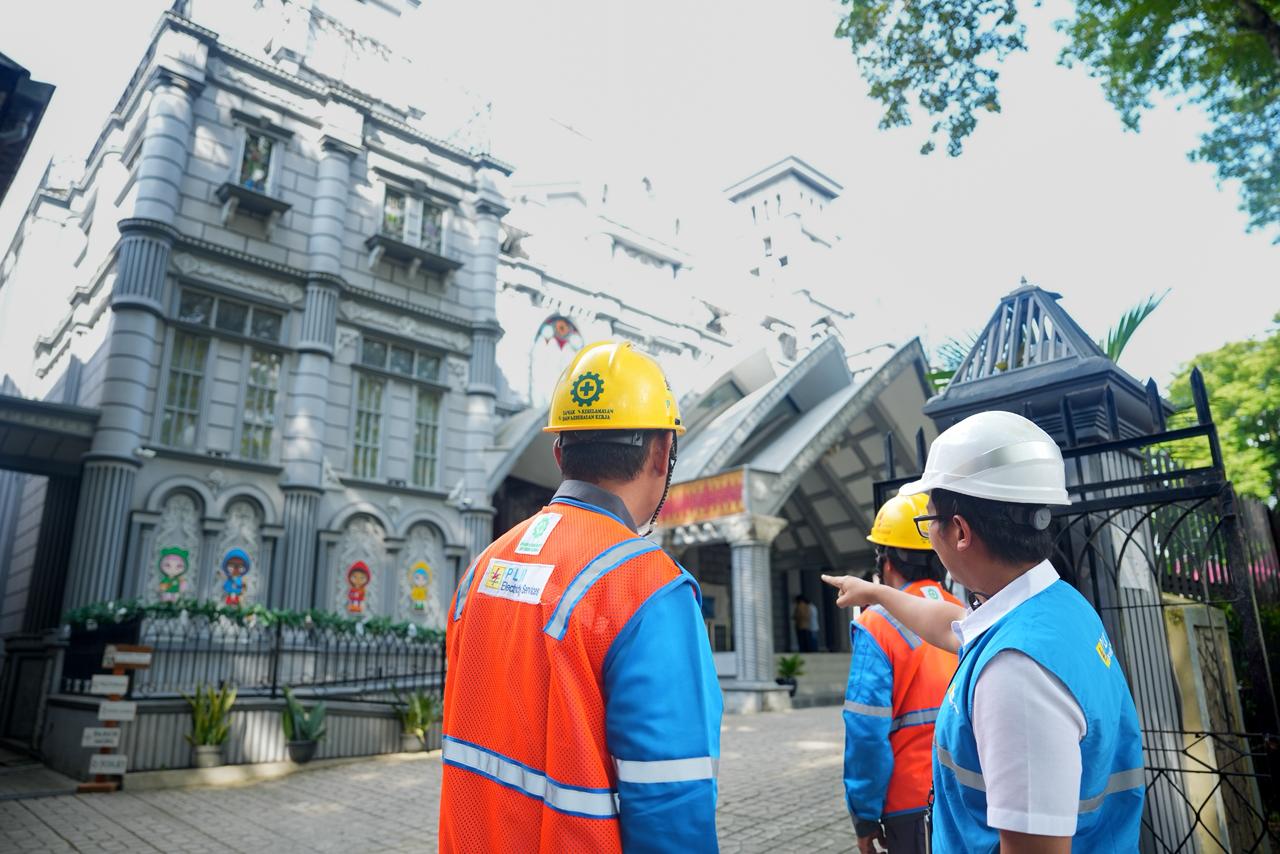 Pastikan Perayaan Misa Pagi Natal 2025 Aman dan Lancar, PLN UID S2JB Gelar Siaga dan Monitoring Terpusat