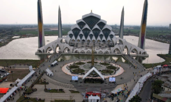 Aksi Cepat Pemprov Jawa Barat Menyikapi Pungli di Masjid Al Jabbar: Menegakkan Keadilan dan Kepedulian