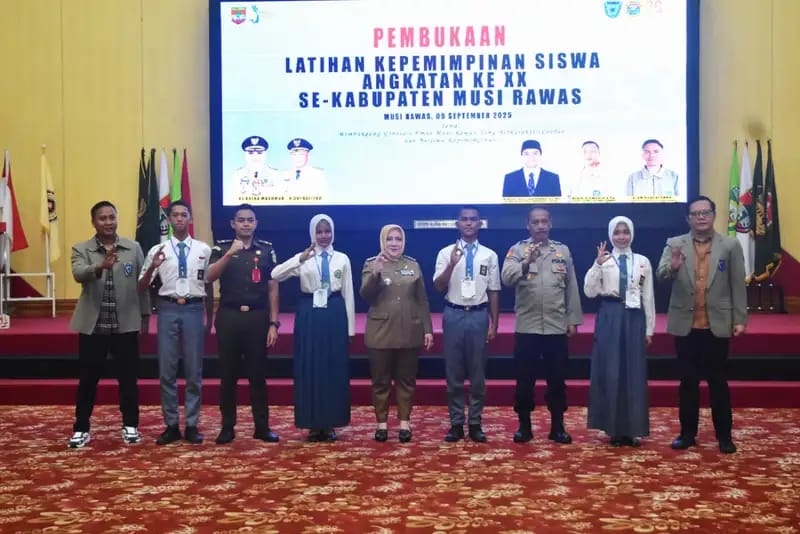 Bupati Hj Ratna Machmud Buka LKS Angkatan ke-XX Se Kabupaten Musi Rawas