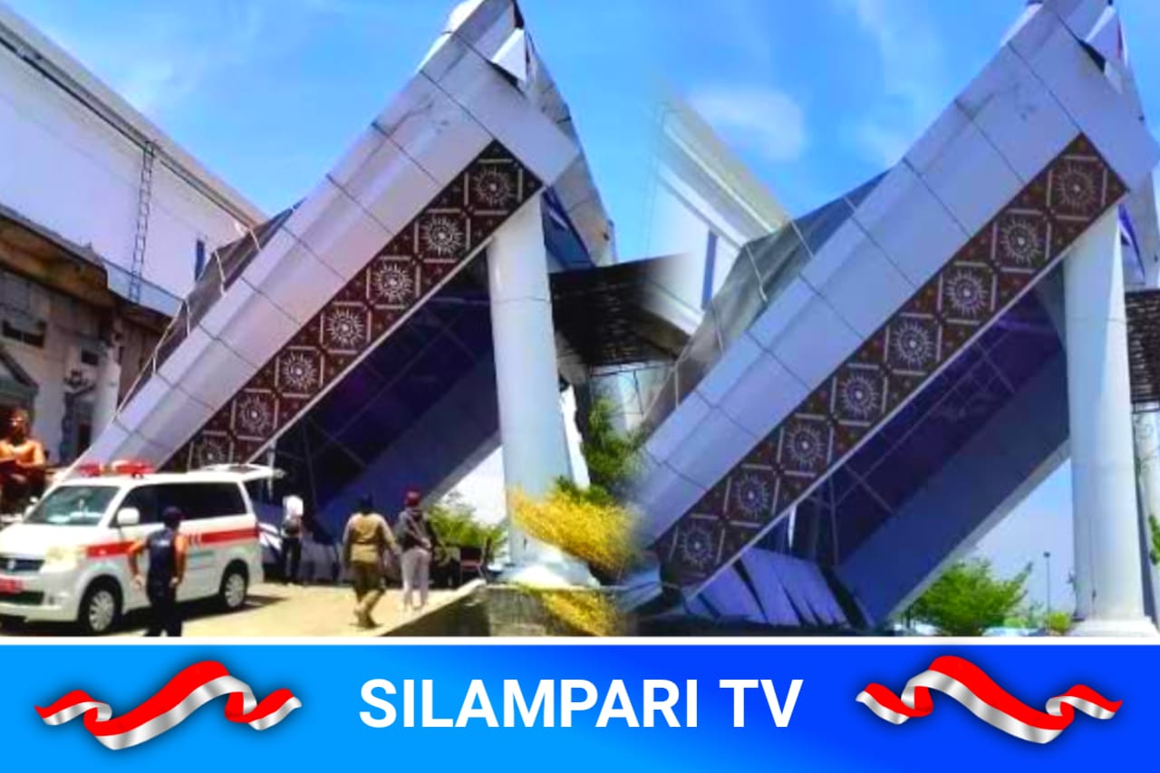 Baru 3 Tahun Diresmikan, Atap Teras Gedung Kantor Pemkab Brebes Rp. 120 Miliar Roboh.